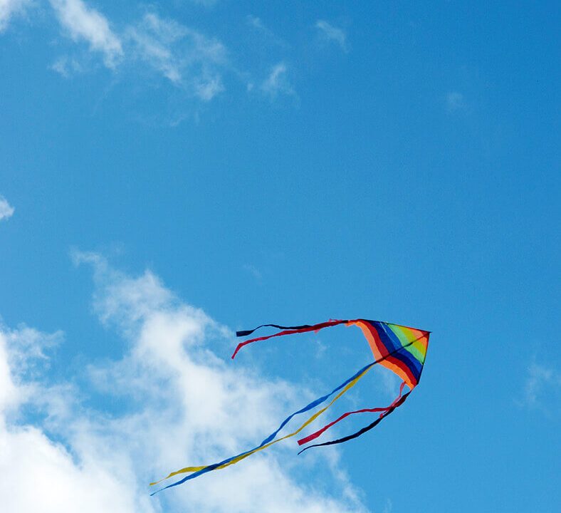 pipa com o céu azul